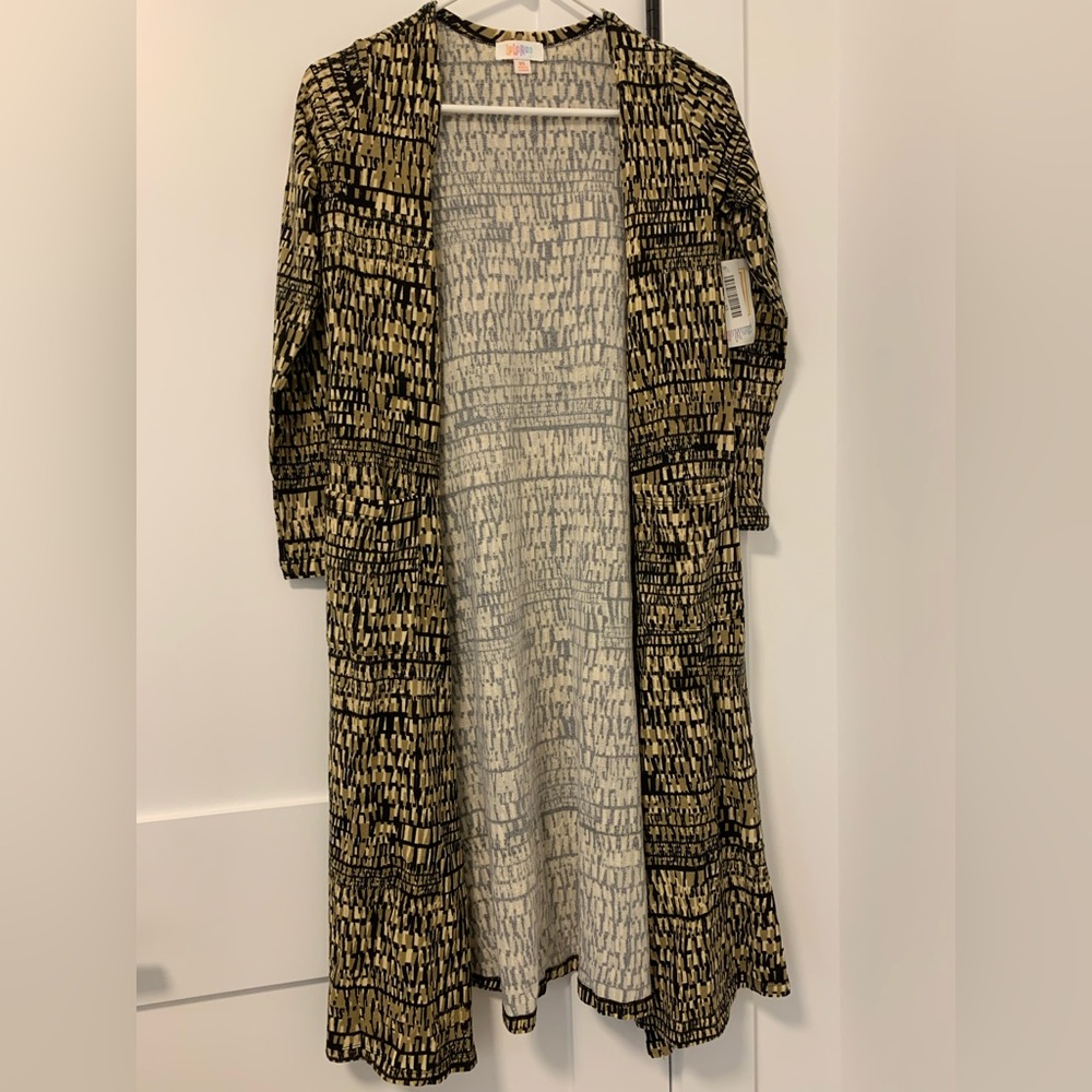 ❤️$10. NWT Lularoe Long Cardigan Size XS